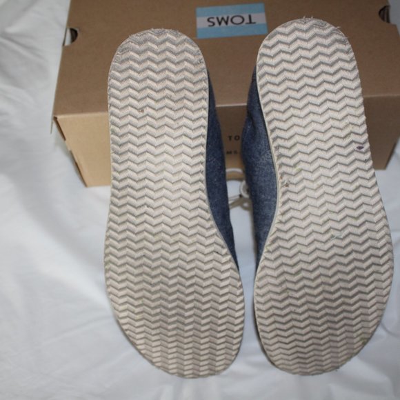 Boys Toms Blue Chambray Brogues Size 5Y - Picture 8 of 8